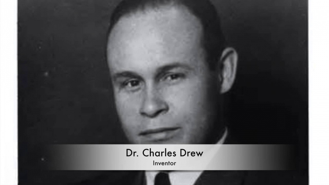 Bác sĩ Charles Drew tìm ra cách tách và bảo quản huyết tương